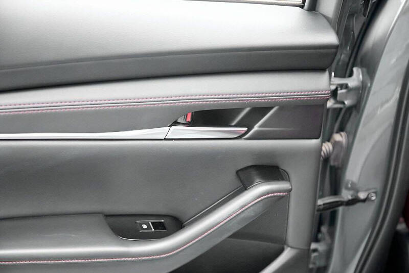 2025 Mazda Mazda3 Sedan 2.5 S Carbon Edition