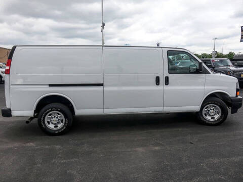 2024 Chevrolet Express 2500