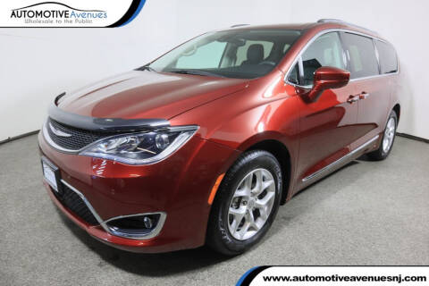 2017 Chrysler Pacifica