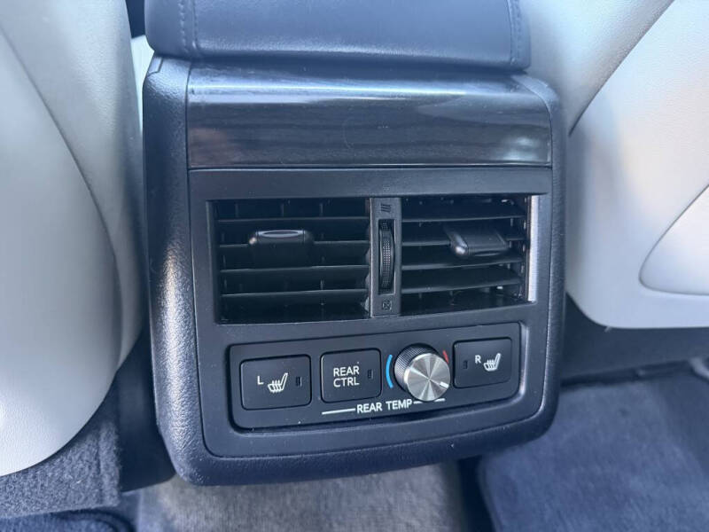 2013 Toyota Avalon Hybrid