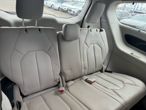 2018 Chrysler Pacifica Touring L Plus