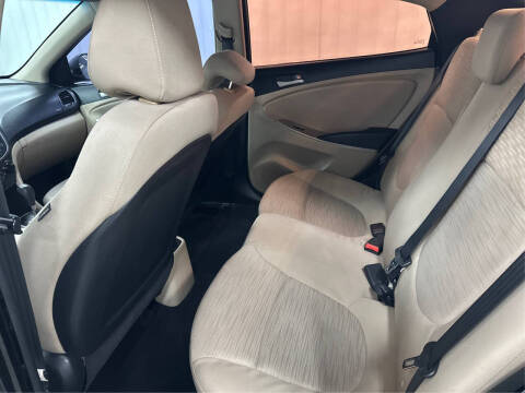 2016 Hyundai Accent SE