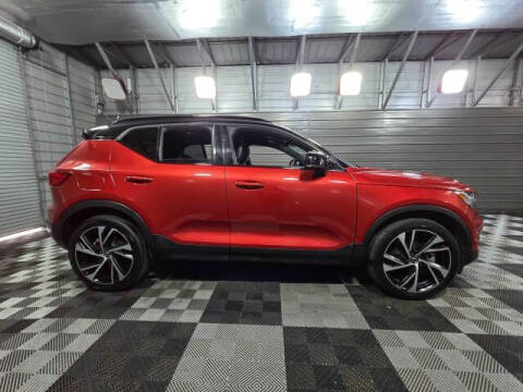 2020 Volvo XC40 T4 R-Design