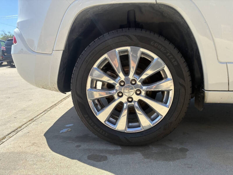 2017 Jeep Cherokee Overland