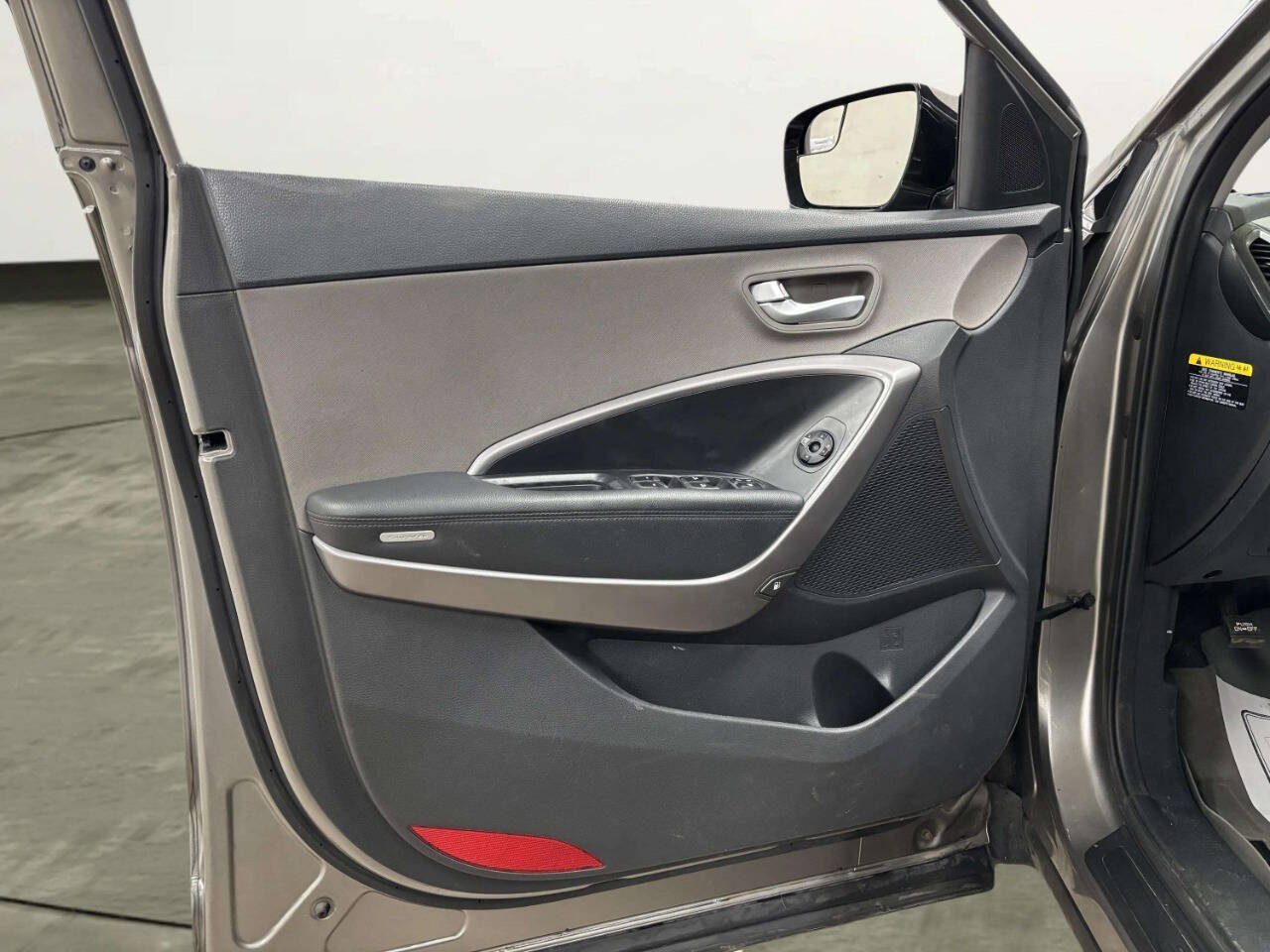 HyundaiSanta Fe Sport11