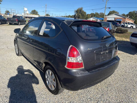 2010 Hyundai Accent Blue