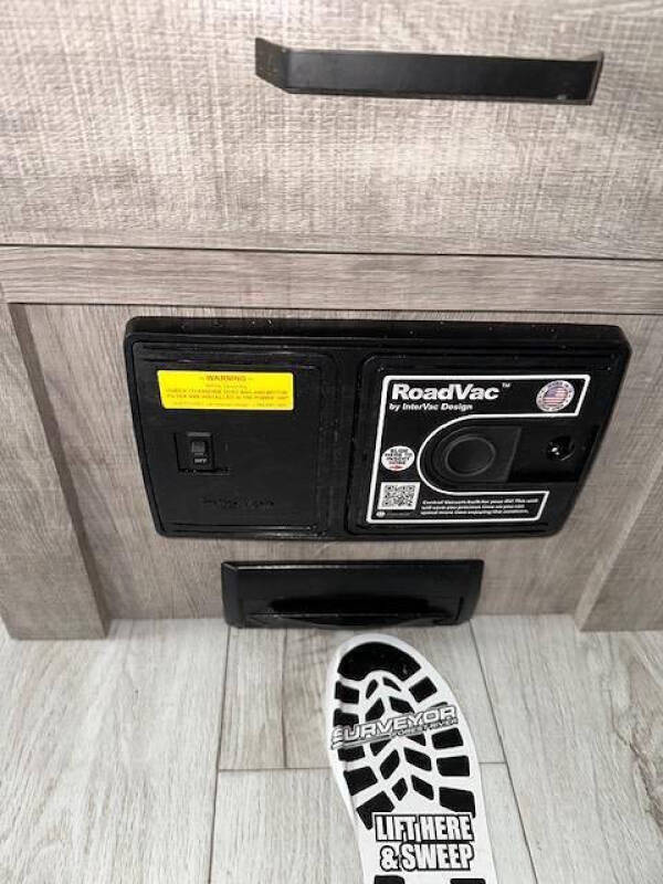 2023 Forest River Surveyor 296QBLE