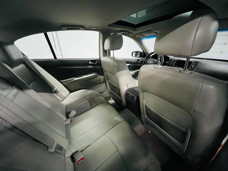 2011 Infiniti G25 Sedan x