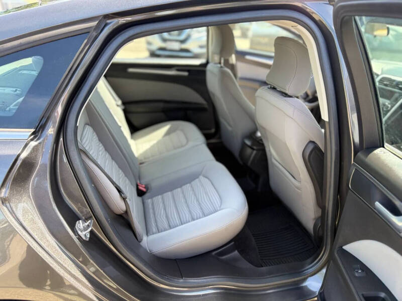 2016 Ford Fusion Hybrid S