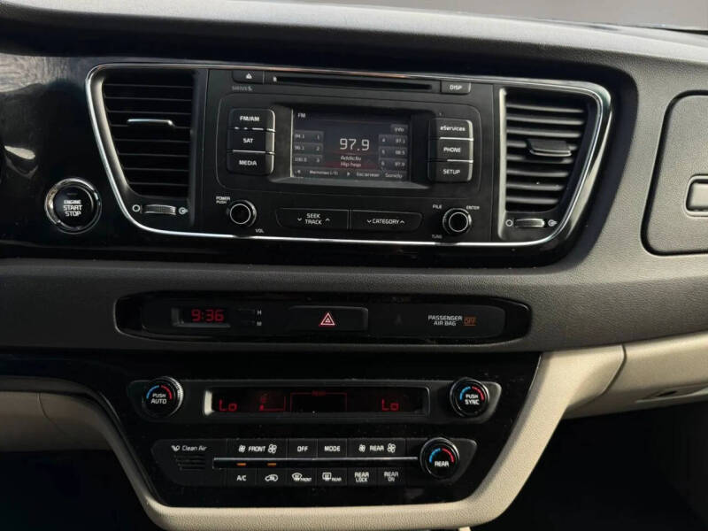 2016 Kia Sedona