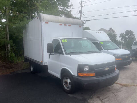 2005 Chevrolet Express for sale at Auto Towne in Abington MA