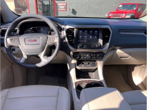 2020 GMC Acadia Denali