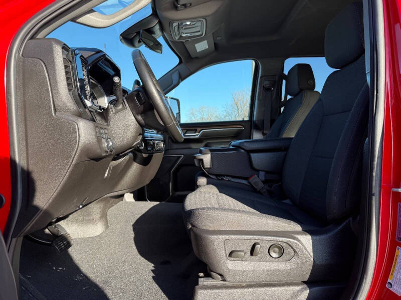 2025 Chevrolet Silverado 3500HD LT