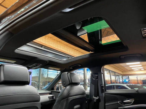 2019 Audi e-tron quattro Prestige