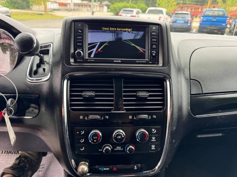 2017 Dodge Grand Caravan SE