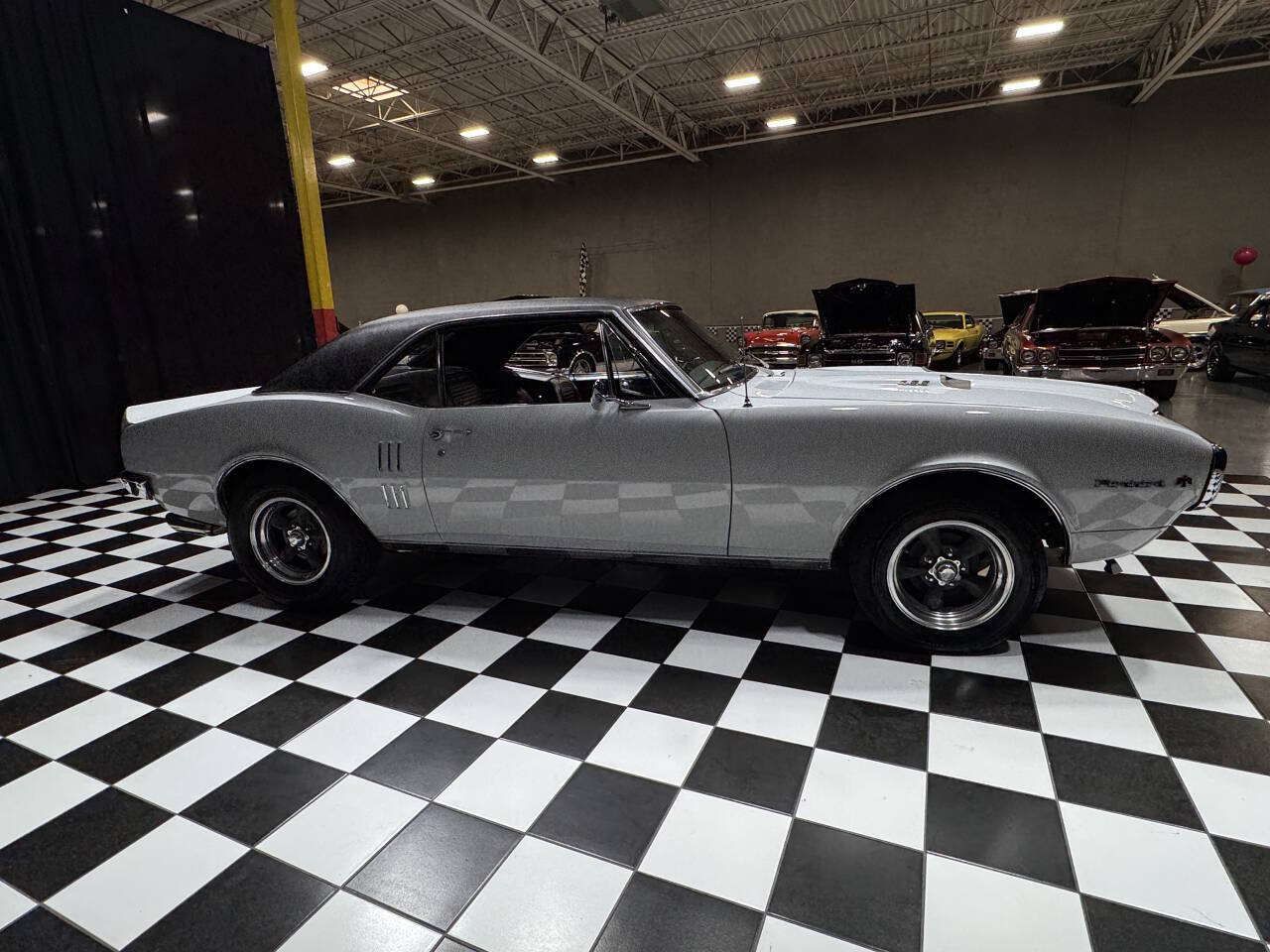 1967 Pontiac Firebird 13