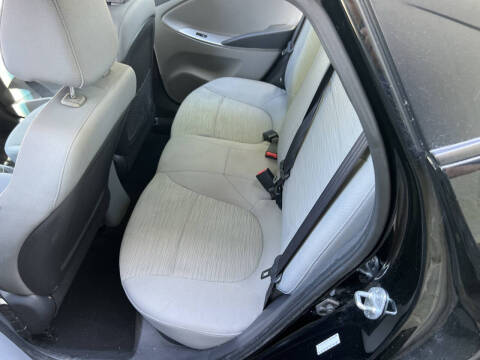 2015 Hyundai Accent GLS