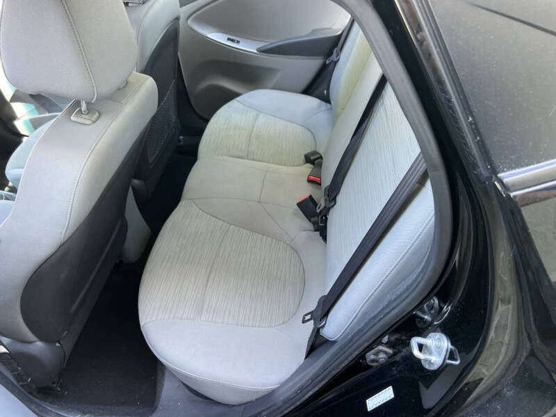 2015 Hyundai Accent GLS