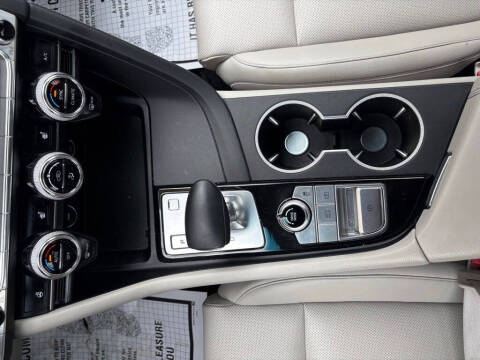 2023 Genesis G70