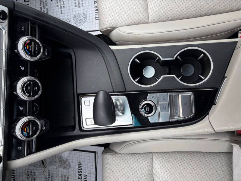 2023 Genesis G70
