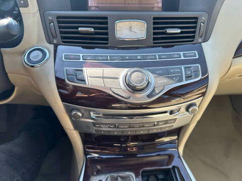 2013 Infiniti M37