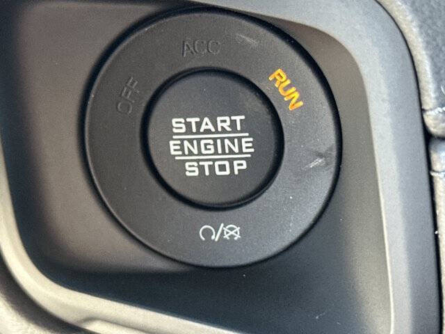 2025 Jeep Gladiator High Tide