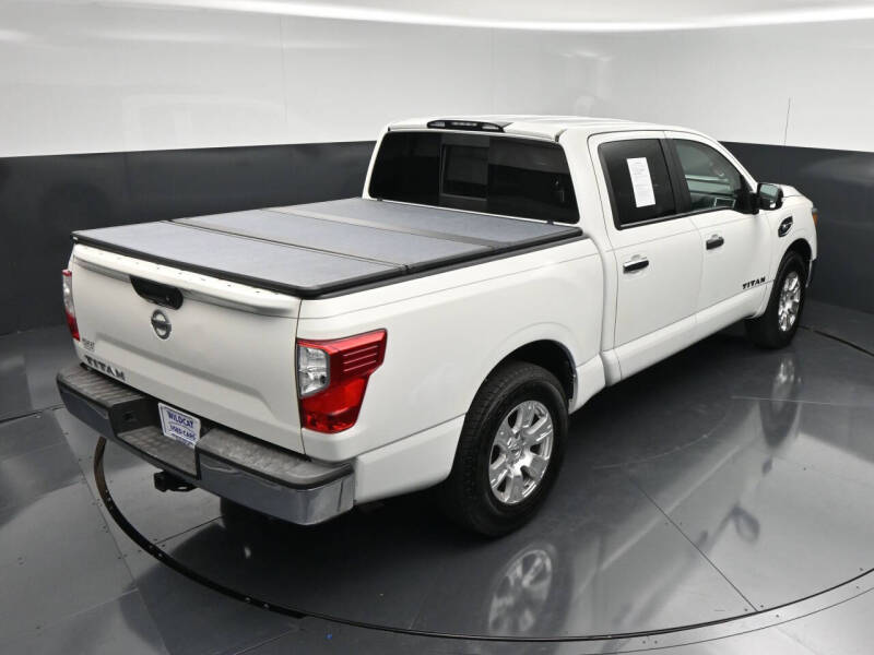 2017 Nissan Titan
