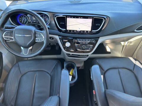 2021 Chrysler Pacifica Touring L