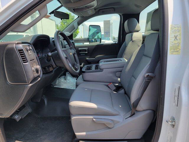 2023 Chevrolet Silverado 6500HD