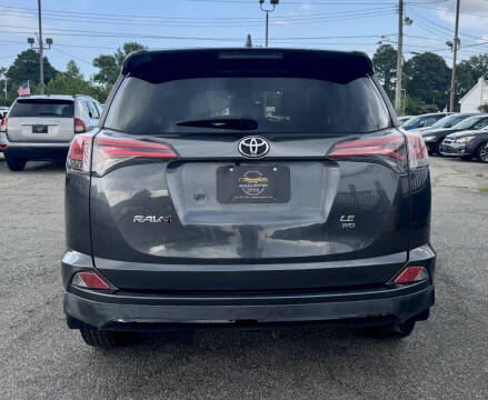 2018 Toyota RAV4 LE