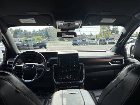 2025 GMC Yukon Denali