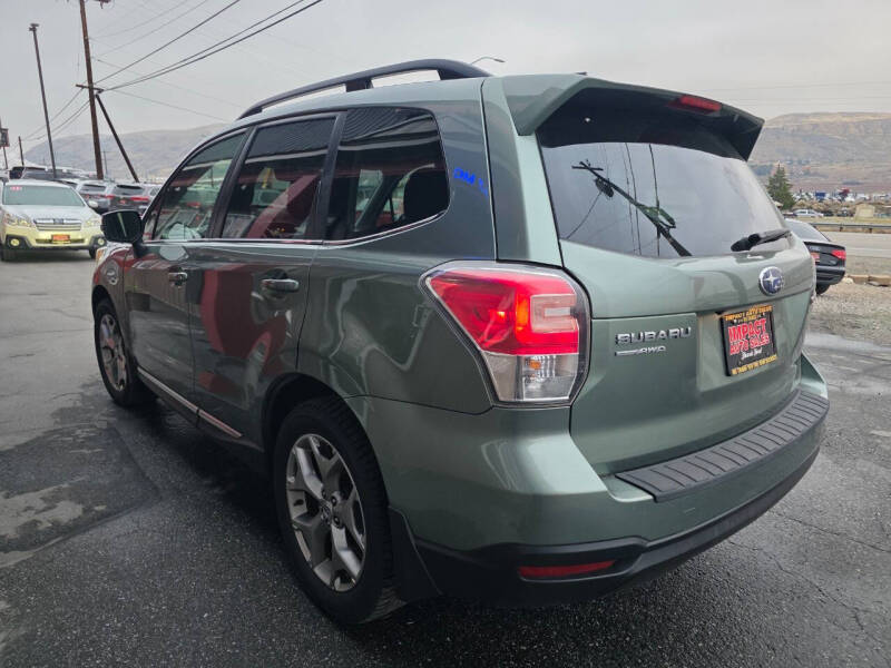 2017 Subaru Forester 2.5i Touring