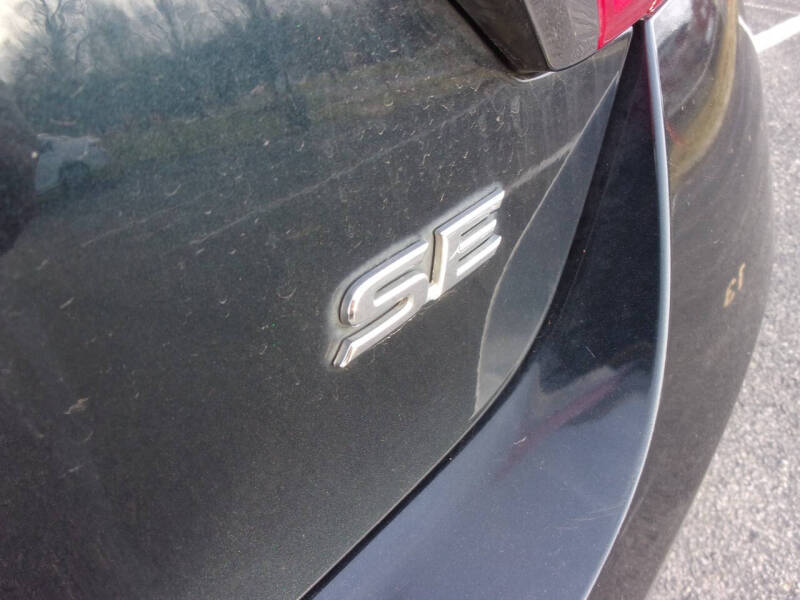 Image 4 of 2016 Toyota Camry SE