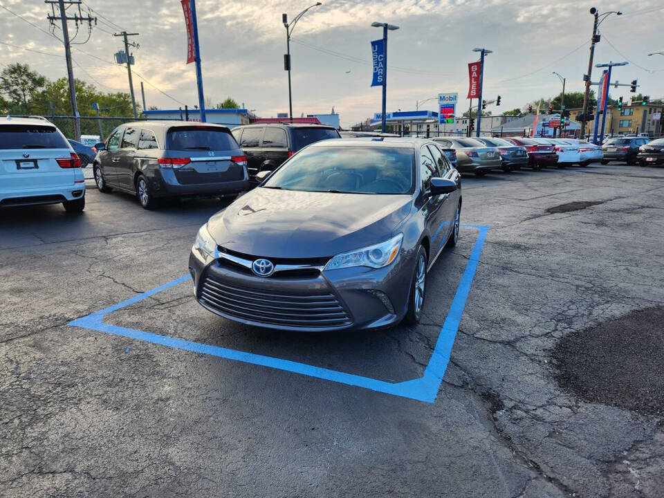 2017 Toyota Camry Hybrid for sale at Chicago Auto House in Chicago, IL