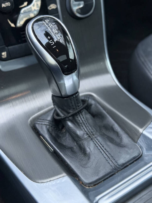 2014 Volvo S60 T5 Premier