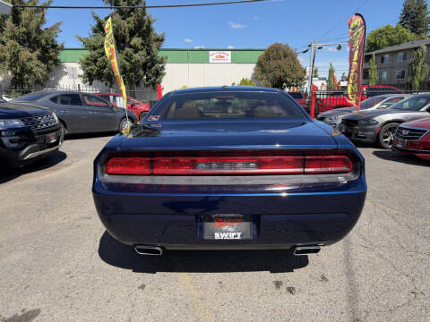 2014 Dodge Challenger SXT