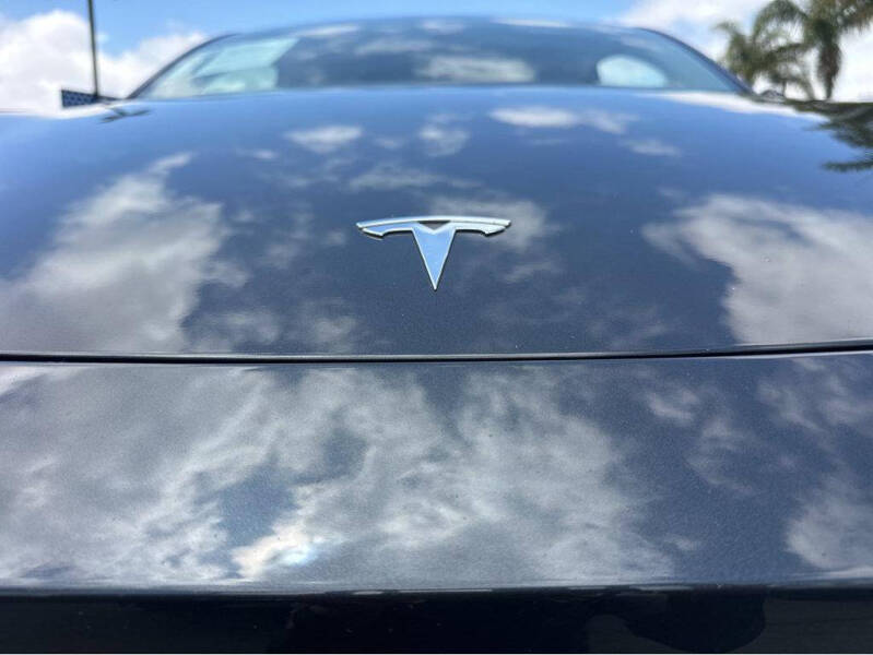 2024 Tesla Model Y Performance