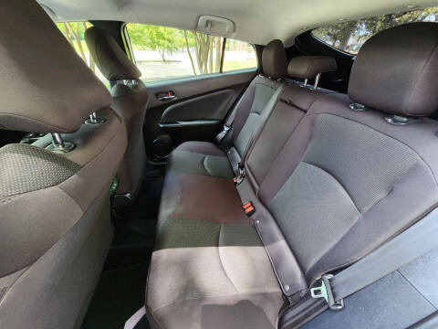 2022 Toyota Prius LE