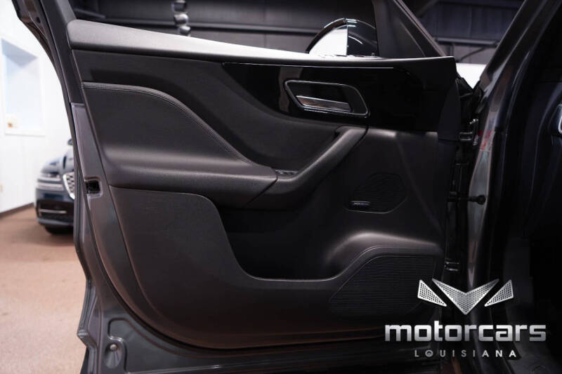 2018 Jaguar F-PACE 25t Premium