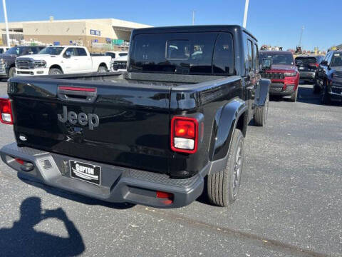 2026 Jeep Gladiator Sport S