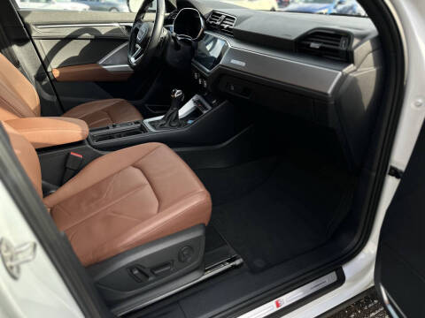 2021 Audi Q3 quattro S line Prem Plus 45 TFSI
