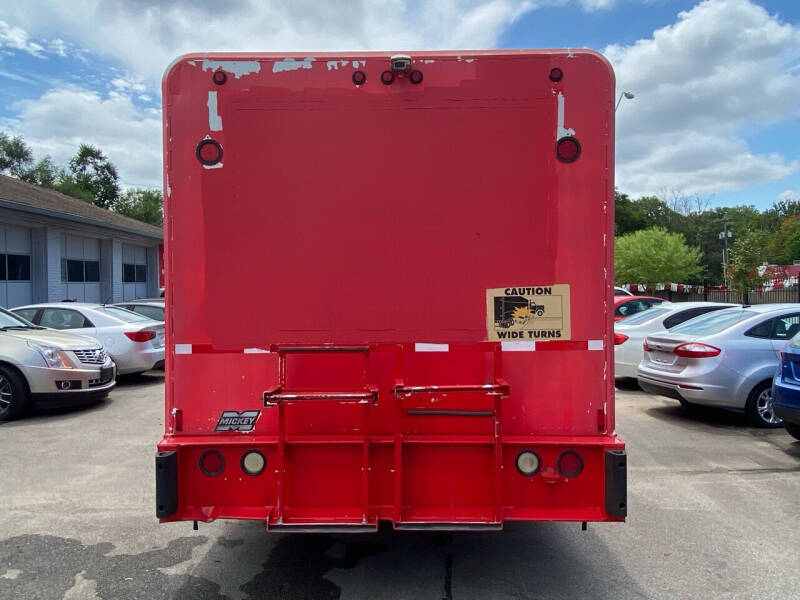 2000 International 4900