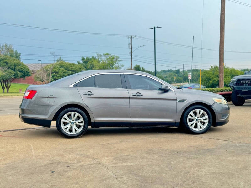 2012 Ford Taurus SEL