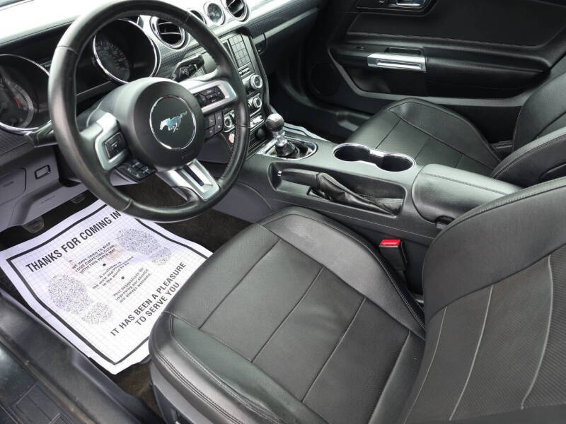 2016 Ford Mustang EcoBoost Premium