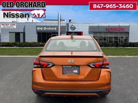 2021 Nissan Versa SR