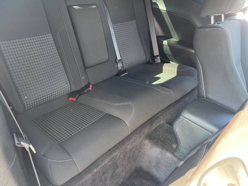 2018 Dodge Challenger SXT Plus