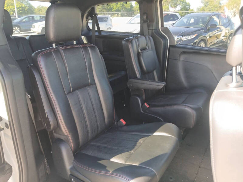 2013 Dodge Grand Caravan R/T