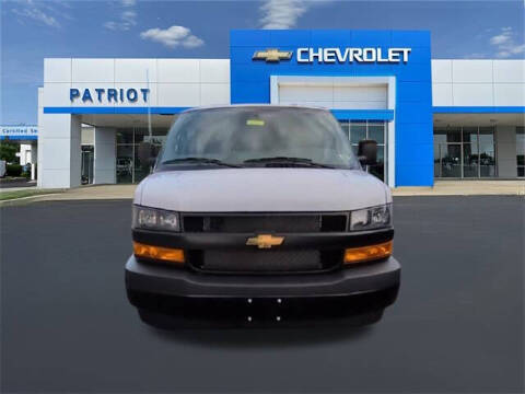 2025 Chevrolet Express 2500