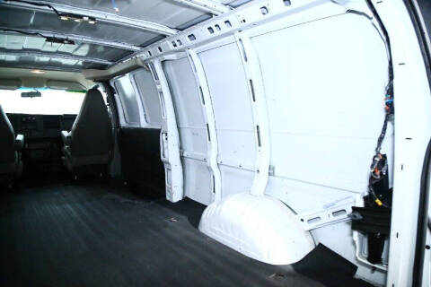 2023 Chevrolet Express 2500