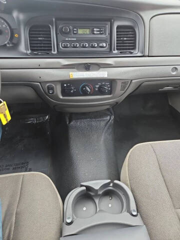 2011 Ford Crown Victoria